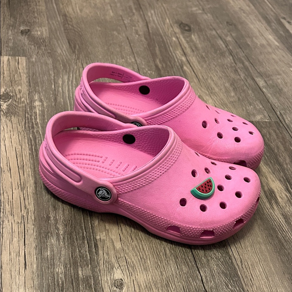 Crocs girls size 2 pink
